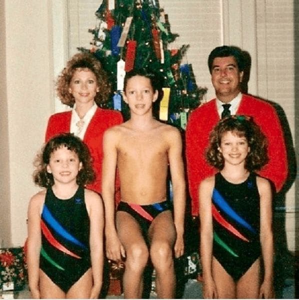 awkward family Christmas photos