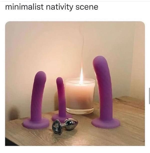 funny pics minimalist nativity scene