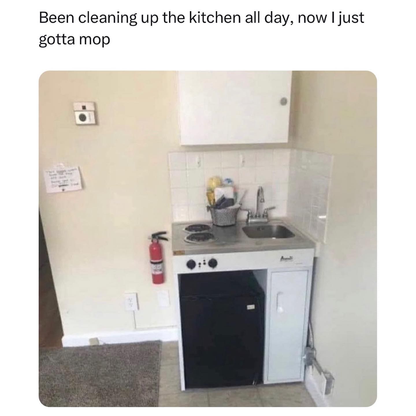 funny pics Been cleaning up the kitchen all day, now I just gotta mop