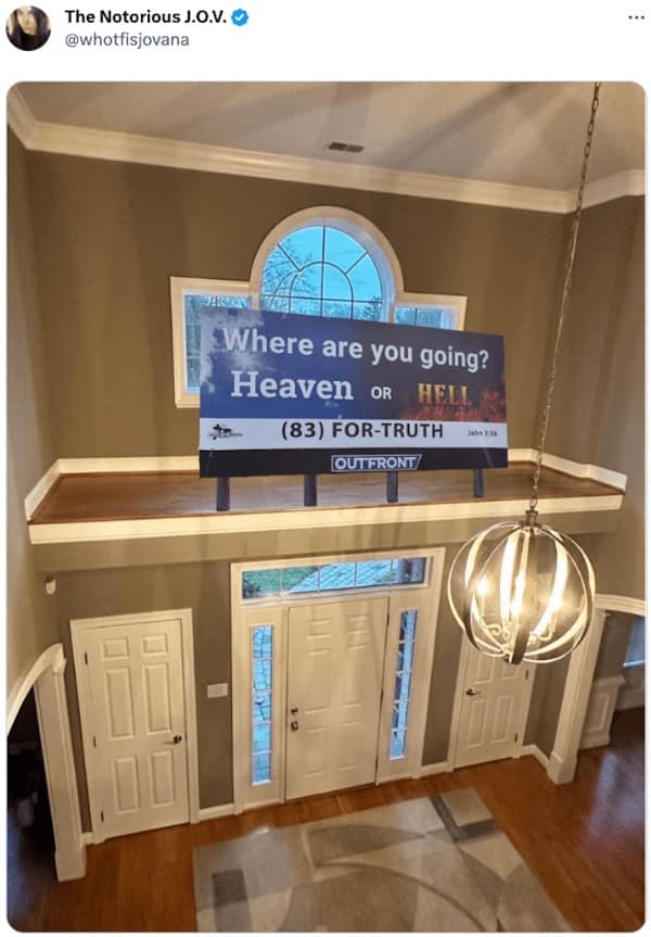 inaccessible foyer landing, twitter thread