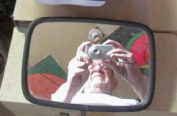 People trying to sell mirrors 