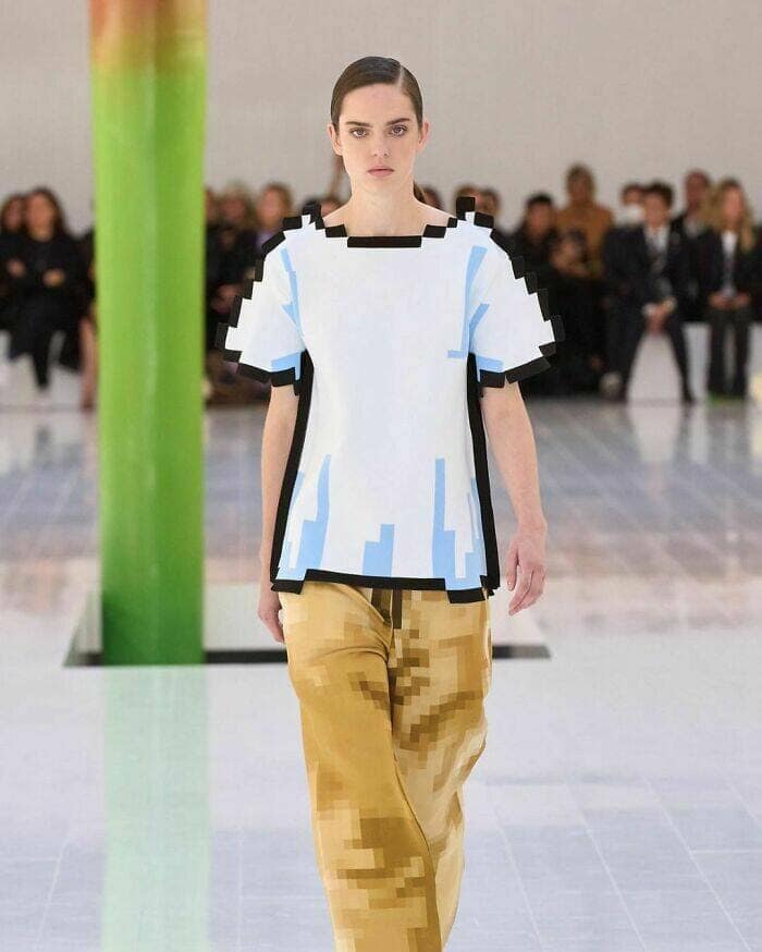 weird fashion, bizarre fashion choices