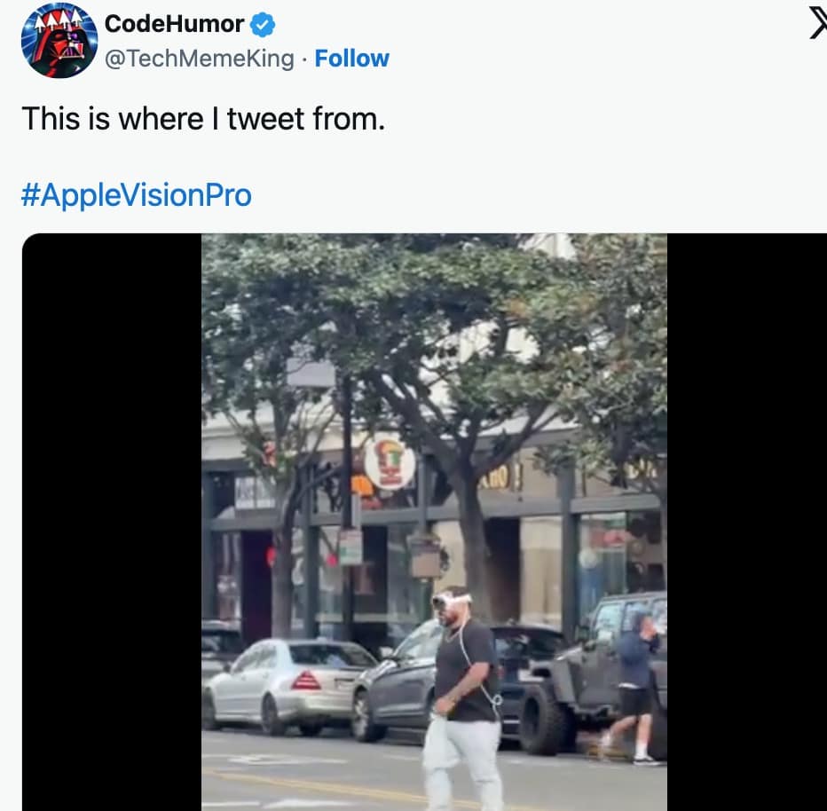 apple vision pro memes, apple vision pro, VR goggles, AI goggles