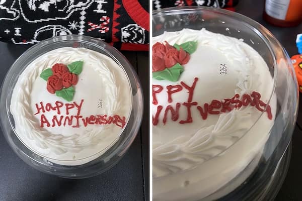 happy anniversary spelled wrong