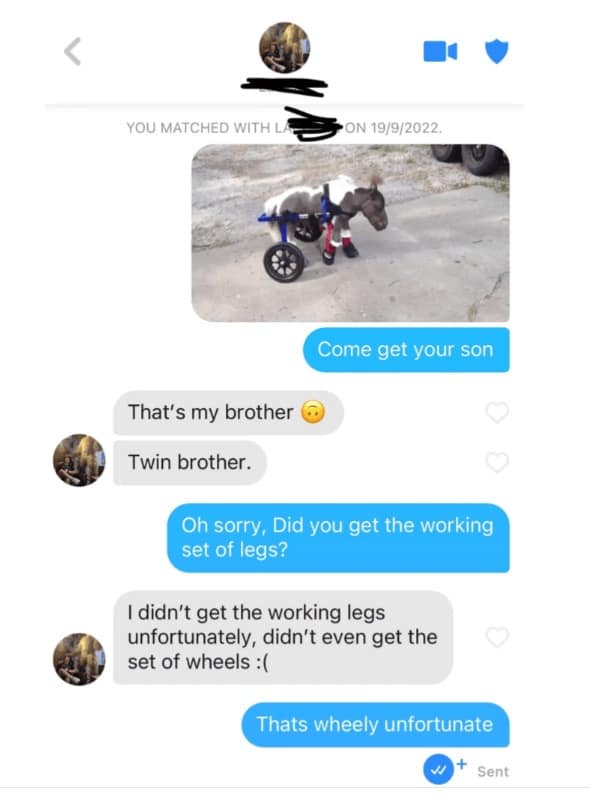 Come get your son That's my brother G Twin brother. Oh sorry, Did you get the working set of legs? I didn't get the working legs unfortunately, didn't even get the set of wheels :(