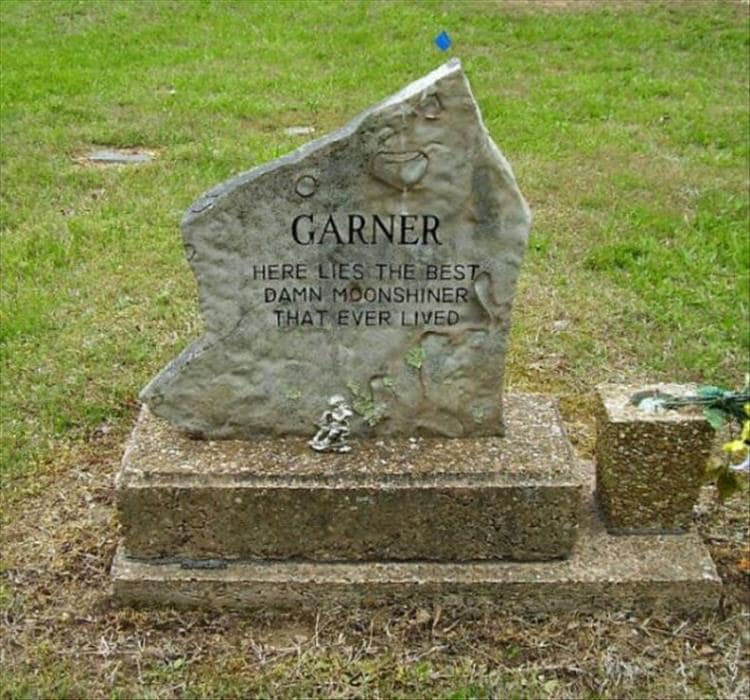funny epitaphs, funny headstones