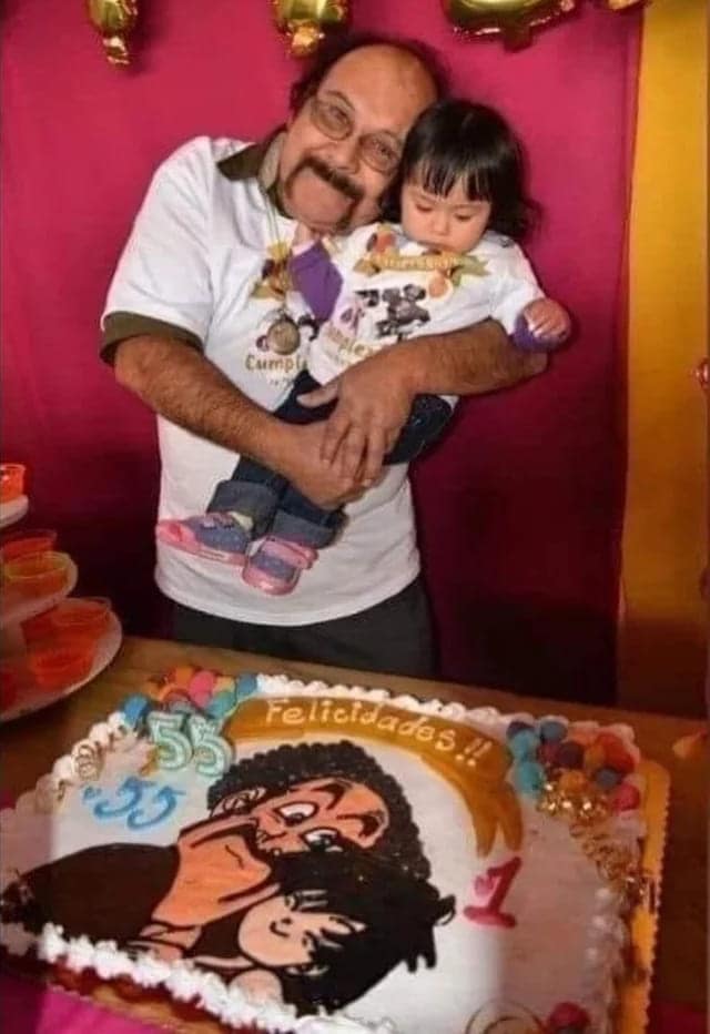 wholesome memes, heartwarming memes, positive humor, feel-good internet content, Uplifting memes, kindness snapshots, joy-filled humor