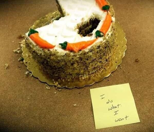 funny notes, funny signs, office humor, workplace comedy, hilarious workplace notes, office prank notes, funny windshield messages