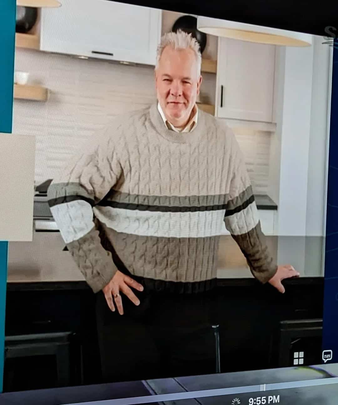 accidental camouflage, Camouflage fails, unintentional blending, hilarious disguise mistakes)