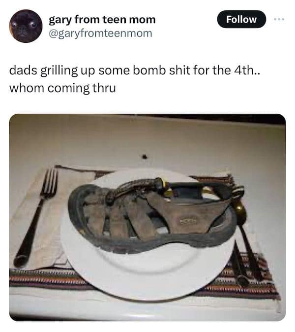 dads grilling up some bomb shit for the 4th.. whom coming thru