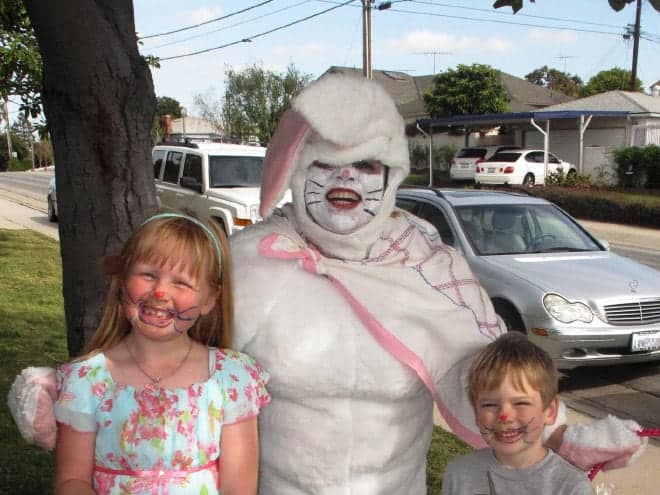 creepy easter photos, awkward family photos, unsettling Easter pictures, awkward Easter family photos, bizarre Easter traditions, Spooky Easter pics, weird Easter memories, haunting Easter childhood