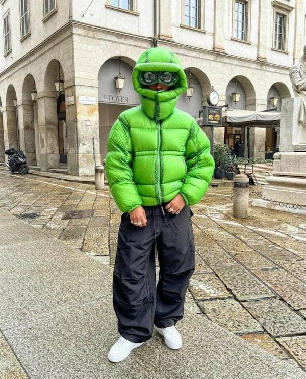 fashion faux pas, weird fashion, Funny Fashion Fails, Questionable Outfits, Wardrobe Malfunctions, fashion crimes, hilarious clothing choices, sartorial mishaps