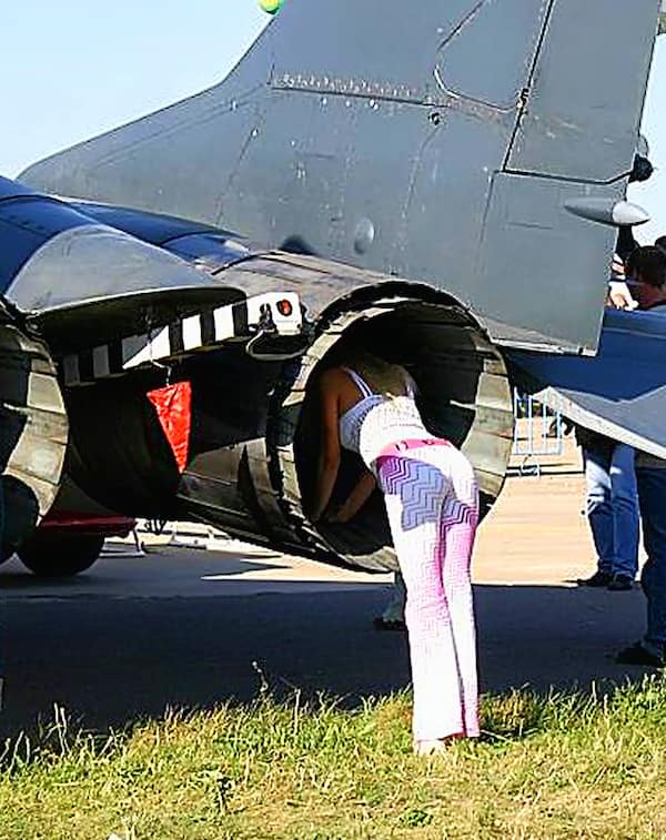 cursed images, Unexplained Online Photos, Disturbing Internet Finds, The Uncanny Valley