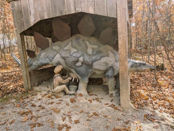 cursed images, weird photos, bizarre pictures, unsettling images, strange photos, peculiar photos, odd pictures, unusual pictures, eerie images, creepy images