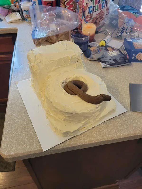funny cakes, cake shaming