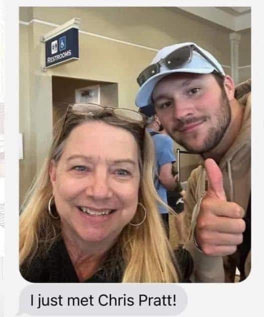 funny memes. I just met Chris Pratt!