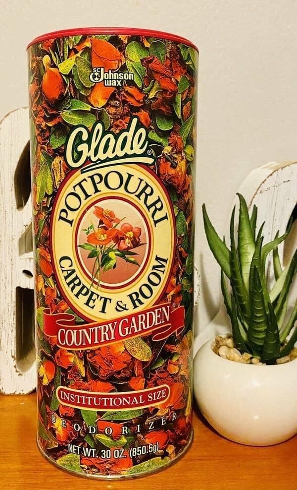 nostalgia pics, nostalgic images, 1990s memories, retro photos, 90s memories, 1990s nostalgia, nostalgic photos, nostalgic pictures, vintage photos, retro images