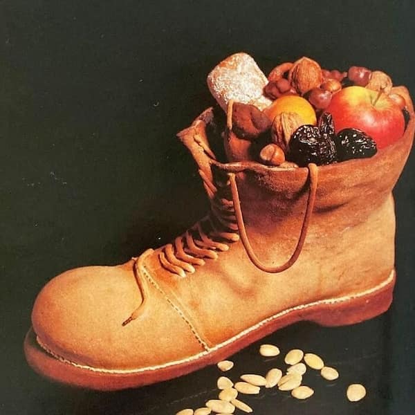 cursed food, weird food pics, vintage recipe books, strange food photos, unusual food images, old cookbooks, retro recipe collections