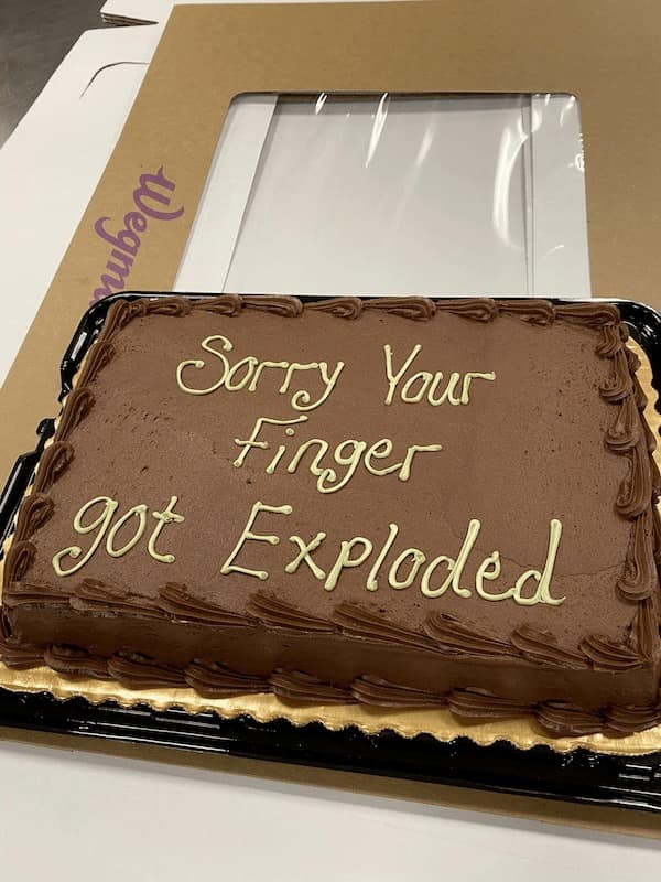 funny cakes, cake fails, cake shaming