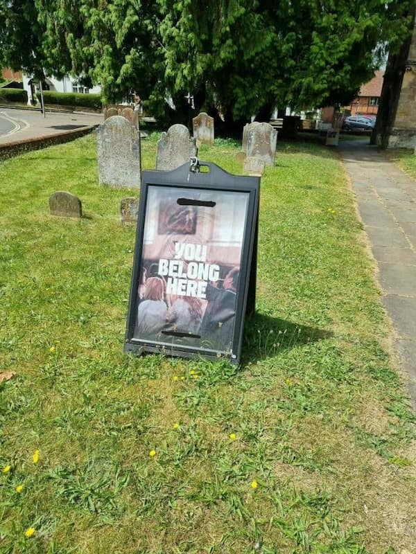 funny signs, Hilarious Signs, Witty Signs, Weird Signs, Humorous Signage, Clever Signs, Bizarre Signage