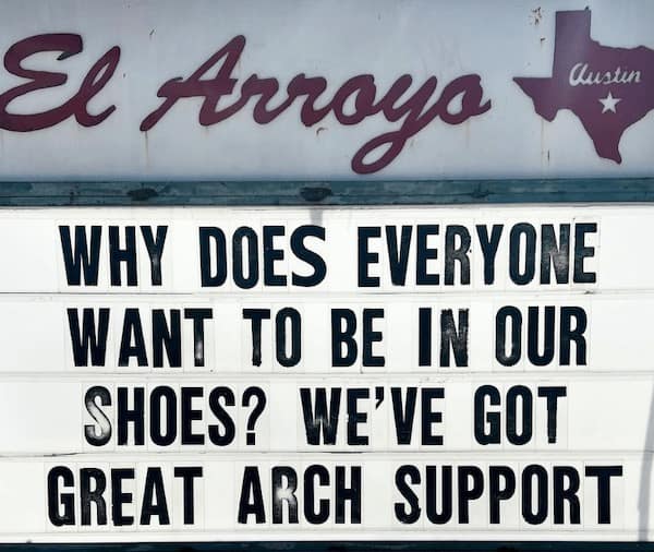 el arroyo, el arroyo signs, funny signs, funny restaurant signs, Restaurant Wit, Culinary Comedy