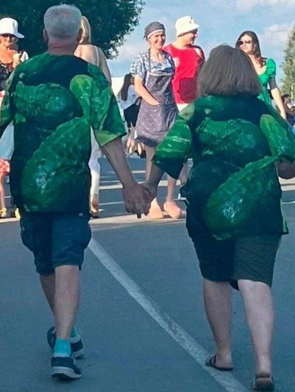 fashion faux pas, weird fashion, funny fashion mistakes, fashion fails, wardrobe malfunctions, style disasters, outfit mistakes, fashion blunders, clothing disasters