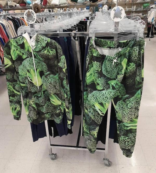 fashion faux pas, weird fashion, funny fashion mistakes, fashion fails, wardrobe malfunctions, style disasters, outfit mistakes, fashion blunders, clothing disasters