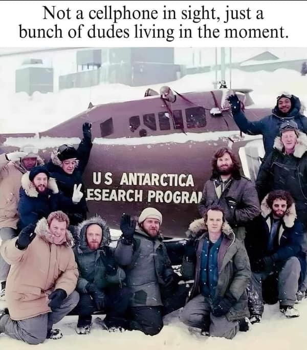 nerd memes, geeky memes, high fantasy enthusiasts, fans of fantasy fiction, science fiction jokes, allusions to sci-fi works