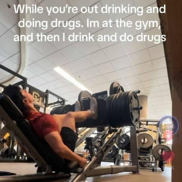workout memes, gym memes, fitness humor, gym jokes, exercise laughter, exercise memes, fitness funnies, workout humor