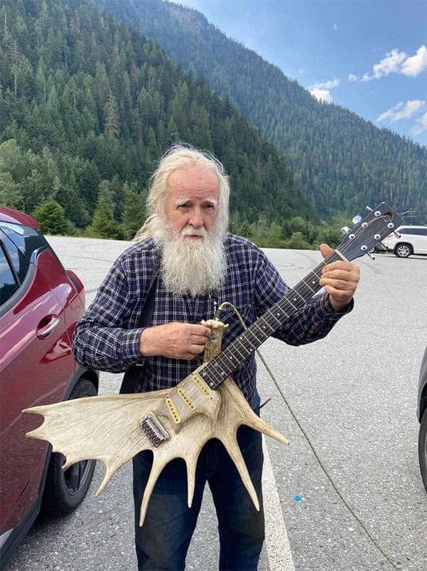 Canada memes, Canadian memes, maple syrup memes, funny Canada memes, Canadian humor memes, hockey memes, winter memes, Canadian jokes, cold weather humor, polite memes