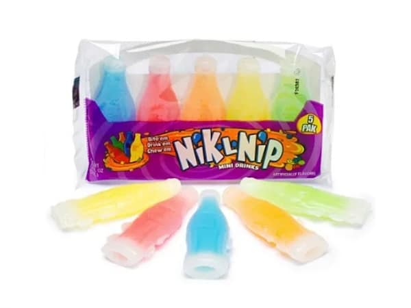 nostalgic candy, classic candy, retro Halloween candy, throwback candy, vintage treats, Halloween nostalgia