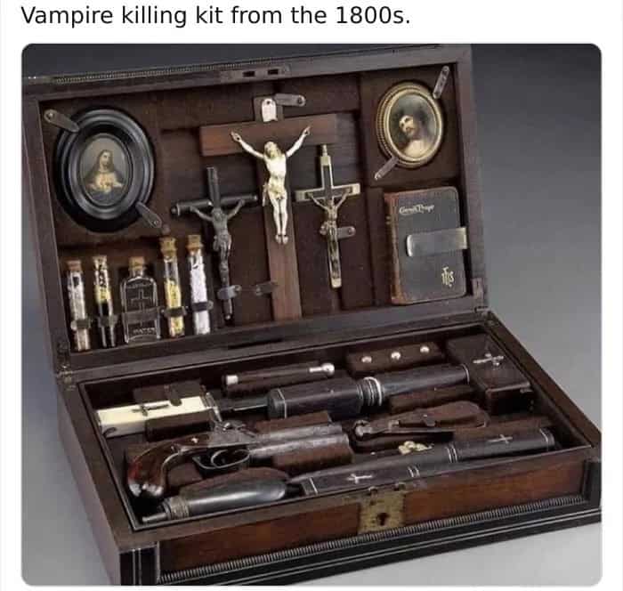 vampire memes, funny vampire images, Halloween humor, Halloween memes, spooky memes, Dracula humor