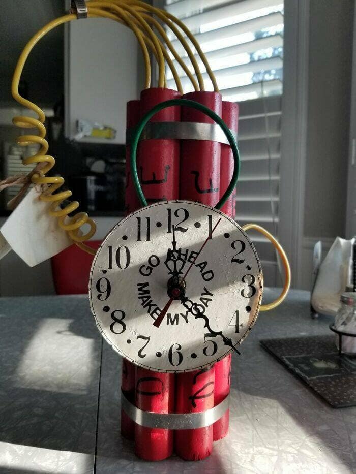 best thrift store finds, vintage clothing, secondhand stores, bargain shopping, thrifted treasures, consignment shops, pre-loved clothes