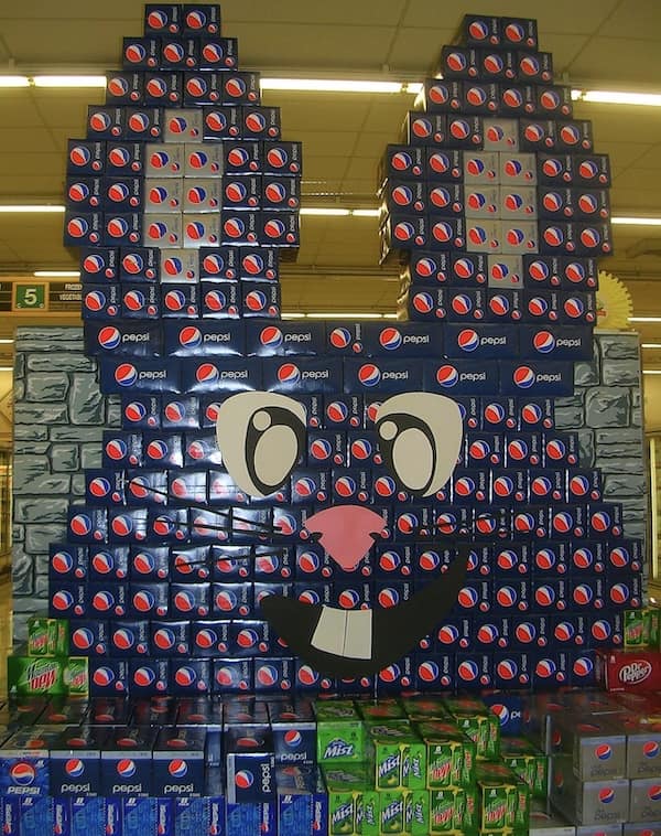 creative store displays, innovative store displays, eye-catching store displays, store display ideas retail display ideas, visual merchandising, store window displays unique retail displays, inspiring store setups, captivating product arrangements