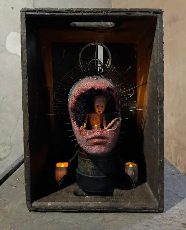 cursed images, creepy photos, unsettling images, eerie pictures, Creepy images, spooky photos, haunting pictures, Unsettling photos, disturbing pictures, weird images, Bizarre photos, odd images, strange pictures