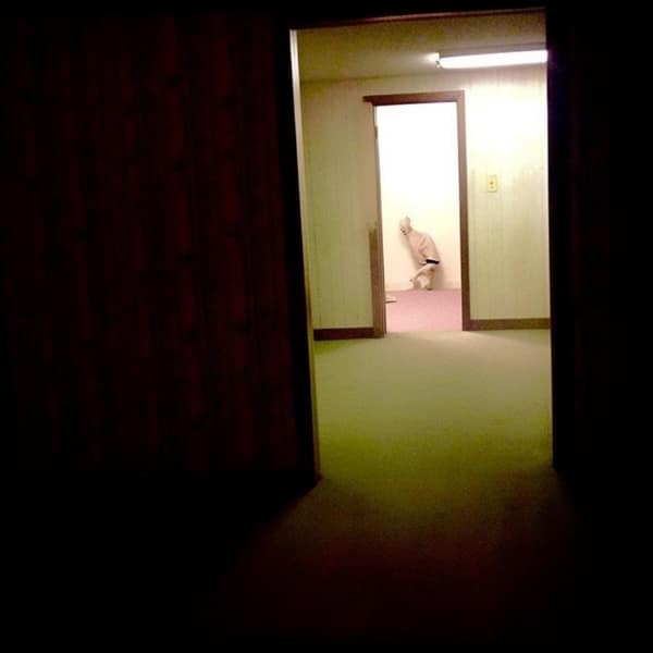 cursed images, creepy photos, unsettling images, eerie pictures, Creepy images, spooky photos, haunting pictures, Unsettling photos, disturbing pictures, weird images, Bizarre photos, odd images, strange pictures