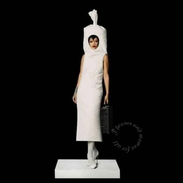 fashion faux pas, weird clothing, style blunders, wardrobe malfunctions, fashion mistakes, fashion fails, style fails, outfit fails clothing mishaps, outfit mishaps, style mishaps