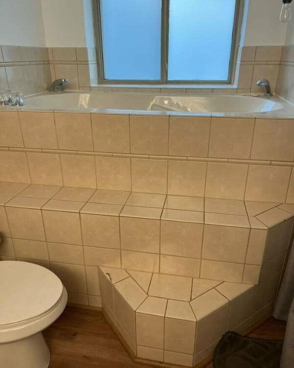 funny real estate listings, weird property listings, strange house listings, unusual home listings, quirky house photos, real estate fails, bizarre decor listings, funny property features, strange housing trends