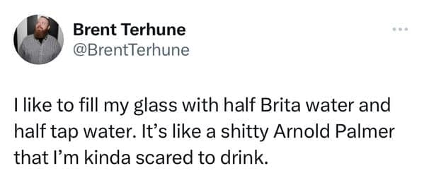 funny tweets, hilarious tweets, trending tweets, humor on Twitter, Twitter trends, side-splitting tweets, comical tweets, witty Twitter posts
