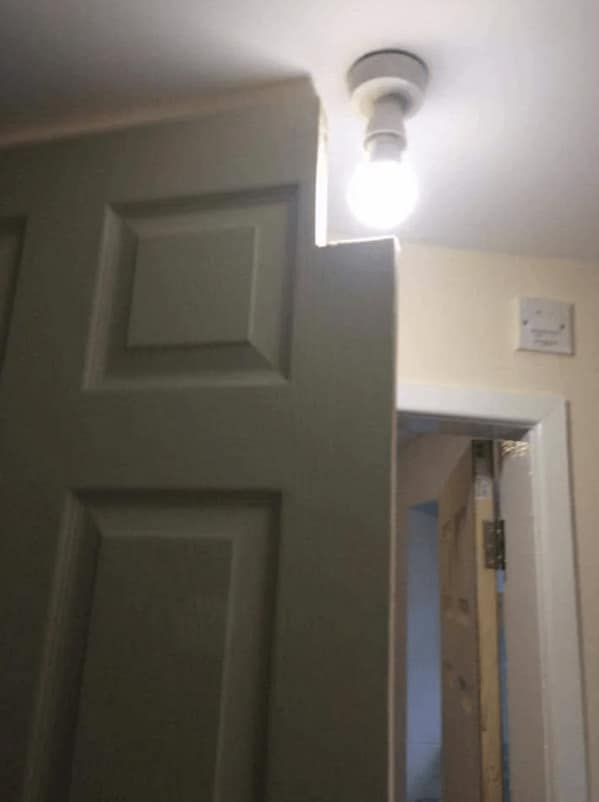 design fails, home design fails, bad home design: poor interior planning, flawed house aesthetics, unimpressive layout choices, decor fails, decoration mishaps, ornamental misjudgments, furnishing misfires