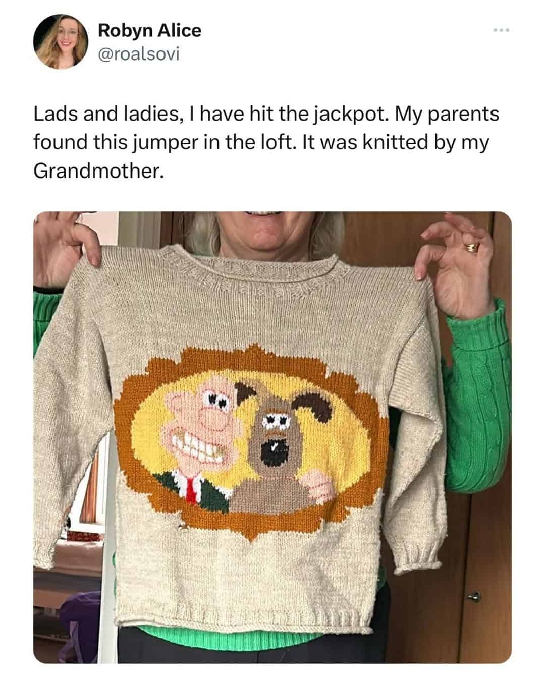 Lads and ladies, I have hit the jackpot. My parents found this jumper in the loft. It was knitted by my Grandmother.