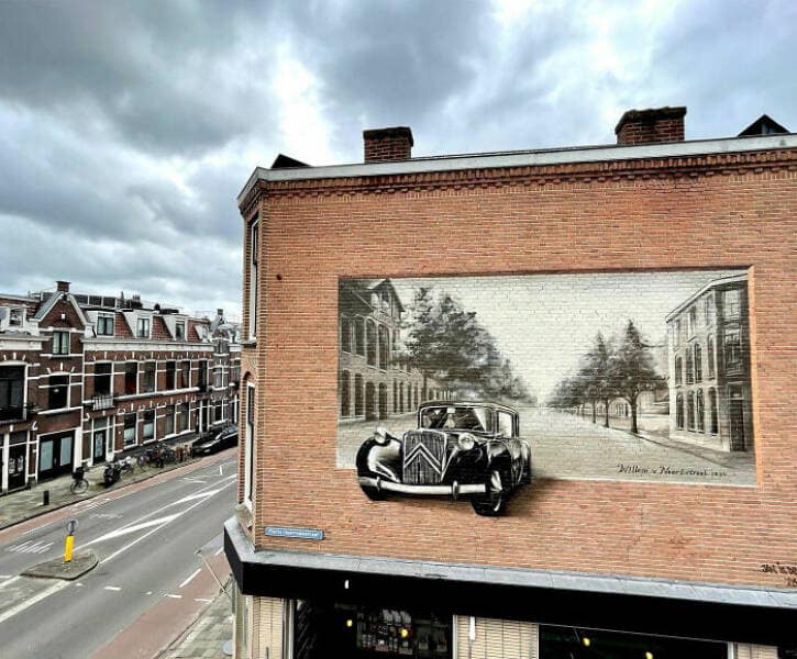 beautiful wall murals, jan is de man, stunning urban artworks, aesthetically pleasing frescoes, visually striking paintings, street art, urban expression, graffiti-inspired pieces, public space artistry, mural artist, large-scale painter, wall art specialist, community art creator, creative paintings, imaginative visuals, artistic renderings, inspired brushwork