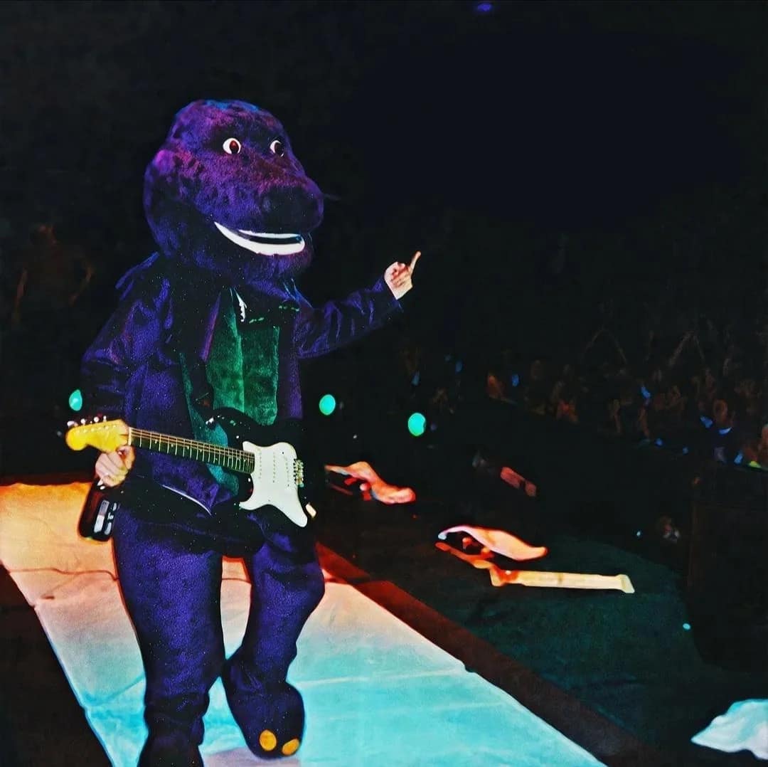 cursed images, cursed photos, haunted photos, horrifying snapshots, abominable visuals, weird pictures, odd visuals, strange imagery, freaky images, bizarre photos, peculiar shots, outlandish pics, uncanny depictions, unsettling images, disconcerting visuals, disturbing photos, eerie captures