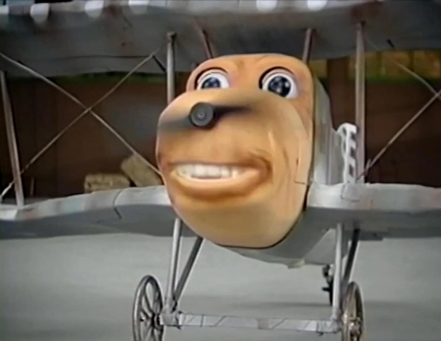 cursed images, cursed photos, haunted photos, horrifying snapshots, abominable visuals, weird pictures, odd visuals, strange imagery, freaky images, bizarre photos, peculiar shots, outlandish pics, uncanny depictions, unsettling images, disconcerting visuals, disturbing photos, eerie captures