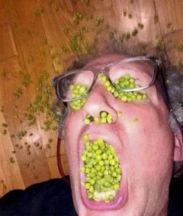 cursed images, cursed photos, haunted photos, horrifying snapshots, abominable visuals, weird pictures, odd visuals, strange imagery, freaky images, bizarre photos, peculiar shots, outlandish pics, uncanny depictions, unsettling images, disconcerting visuals, disturbing photos, eerie captures