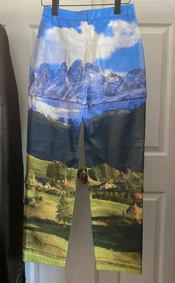 fashion faux pas, weird fashion, style mistakes, wardrobe fails, clothing blunders, street style humor, celebrity fashion fails, outfit mishaps, fashion disasters, style bloopers, wardrobe mishaps