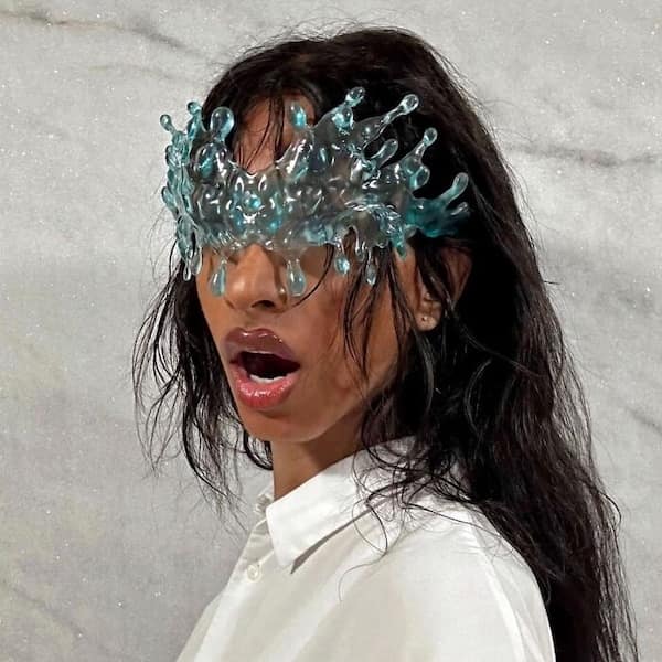 fashion faux pas, weird fashion, style mistakes, wardrobe fails, clothing blunders, street style humor, celebrity fashion fails, outfit mishaps, fashion disasters, style bloopers, wardrobe mishaps