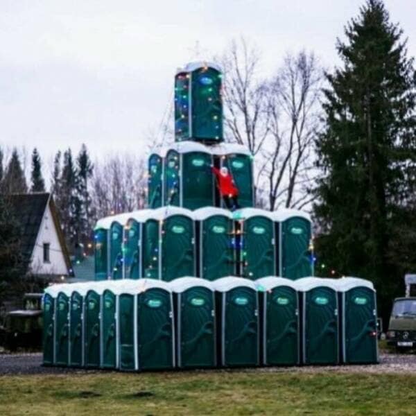 funny gardening pics, comical garden snaps, amusing planter photos, laugh-inducing greenery, hilarious yard fails, outdoor blunders, epic backyard mistakes, unintentional garden humor, garden humor, horticultural comedy, floral laughs, green-thumb giggles, plant jokes, punny sprouts, vegetation puns, leafy laughs