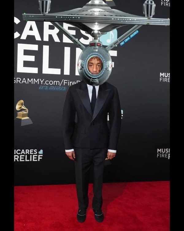 nerd memes, geeky memes, geek memes, dork humor, intellectual jokes, science memes, tech humor, comic book jokes, physics jokes, coding memes, superhero humor