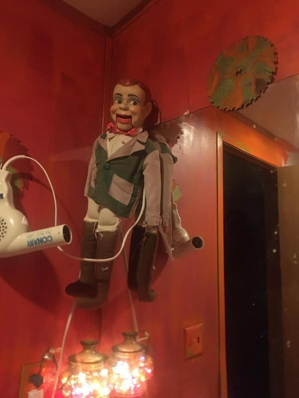 cursed images, haunted photos, bizarre pictures, unnerving snapshots, weird pictures, eerie visuals, unsettling scenes, disturbing memes, nightmare fuel, horrifying tidbits